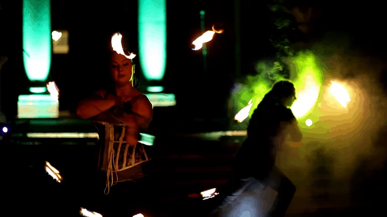 Tűzzsonglőrök műsor nélkül