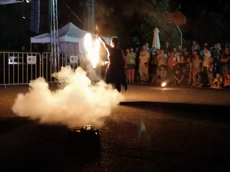 tűzzsonglőrök 0053.jpg